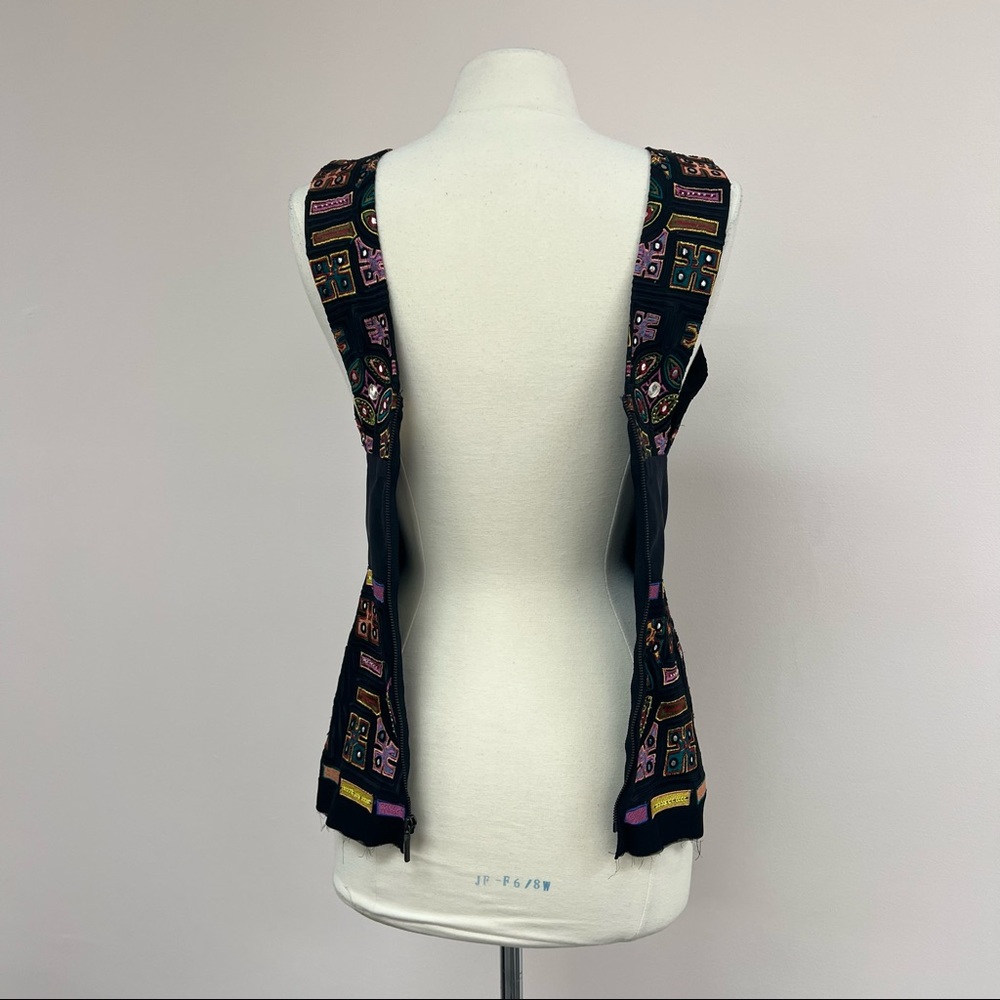Nicole Miller Aztec/Geometric Embroidered Tank Top in Black/Multicolor - Picture 2 of 7
